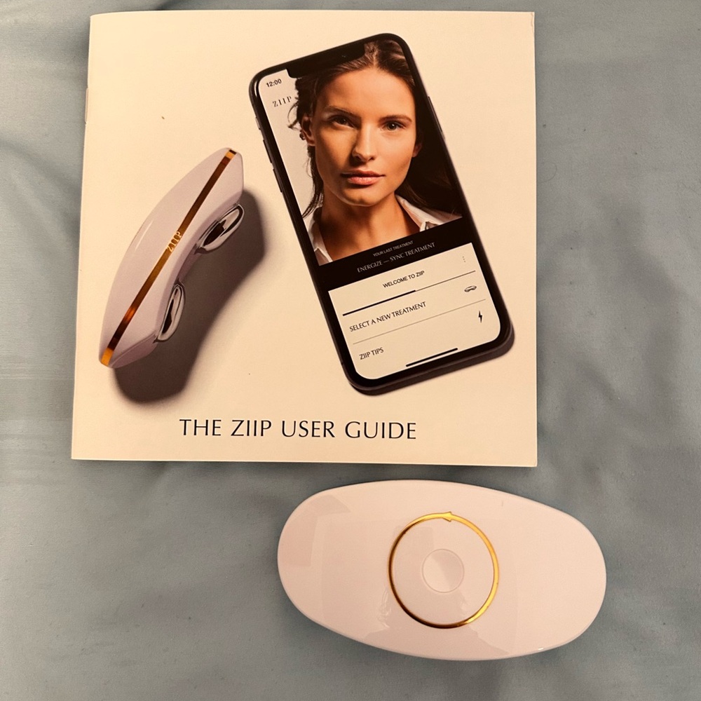 ZIIP microcurrent facial toning device with golden gel - Picture 6 of 8